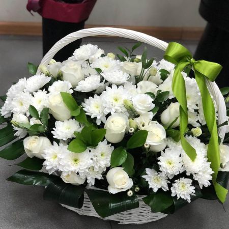 Босоногая девчонка